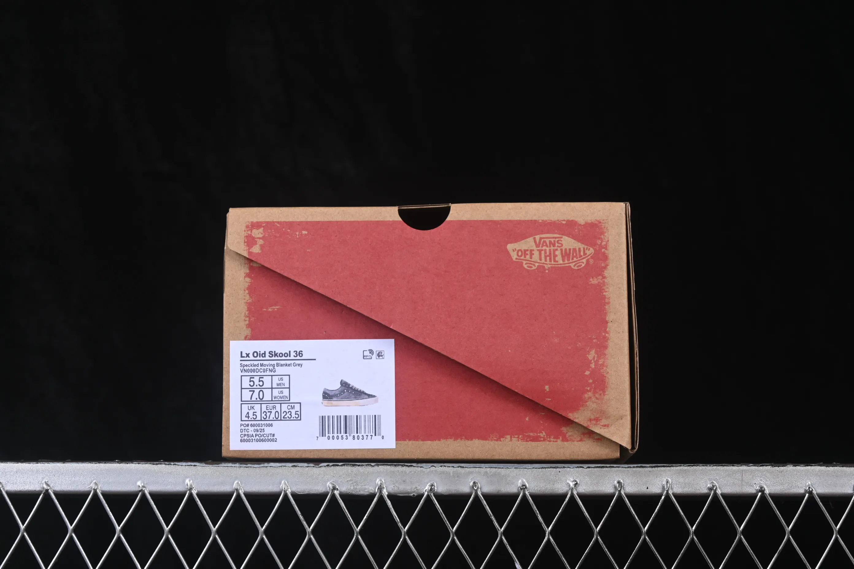 All categories Vans Vans series Vans Low Vans low top Vans Old Skool 36 Vans low-top casual skateboard shoes VN000DC0FNG